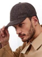 Теплая мужская бейсболка BASEBALL EARFLAP теплого цвета